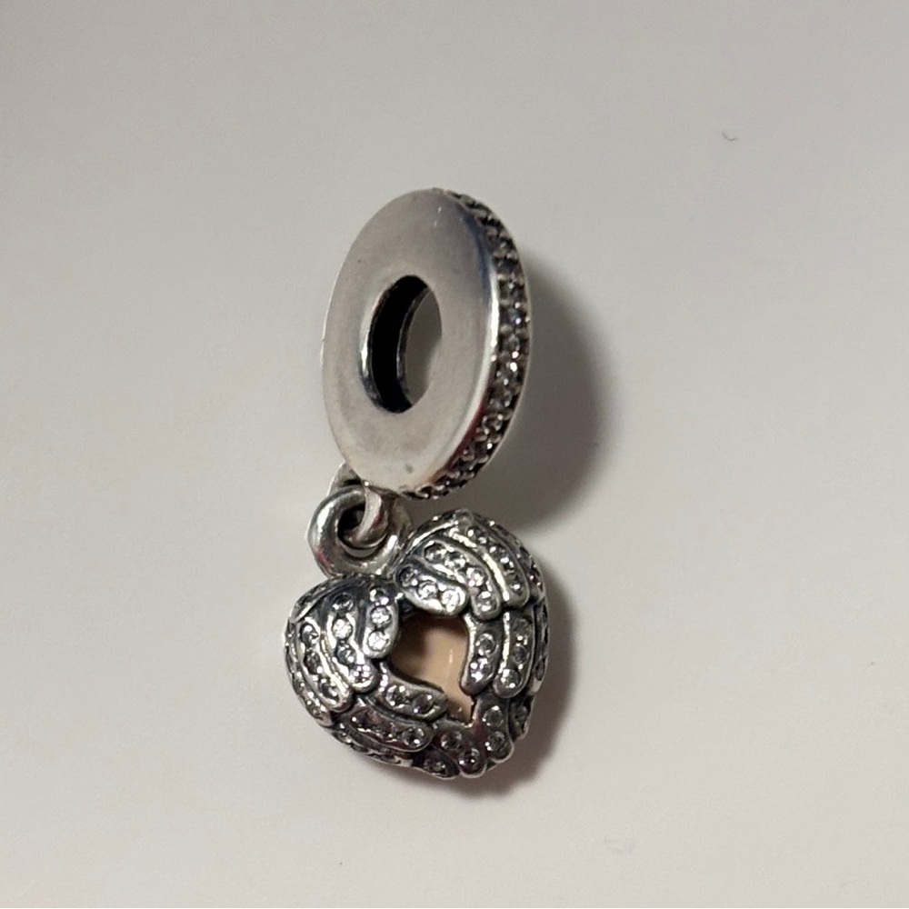 Pandora Angel wings Lockett charm